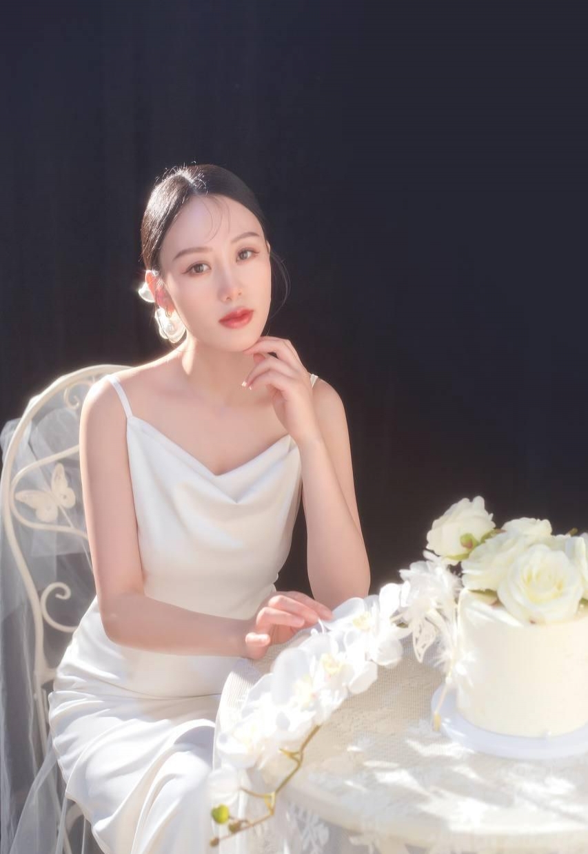 小色瑶98年颜值妹妹 1