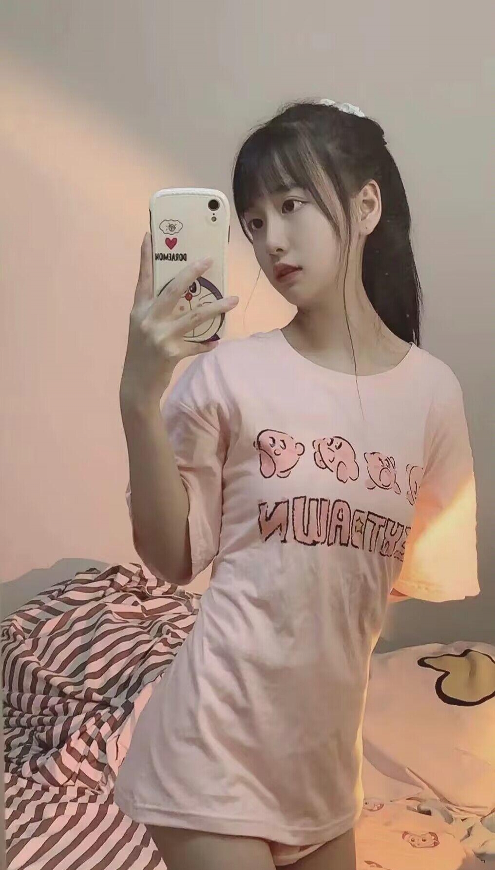 可三通后入的大奶模特 1
