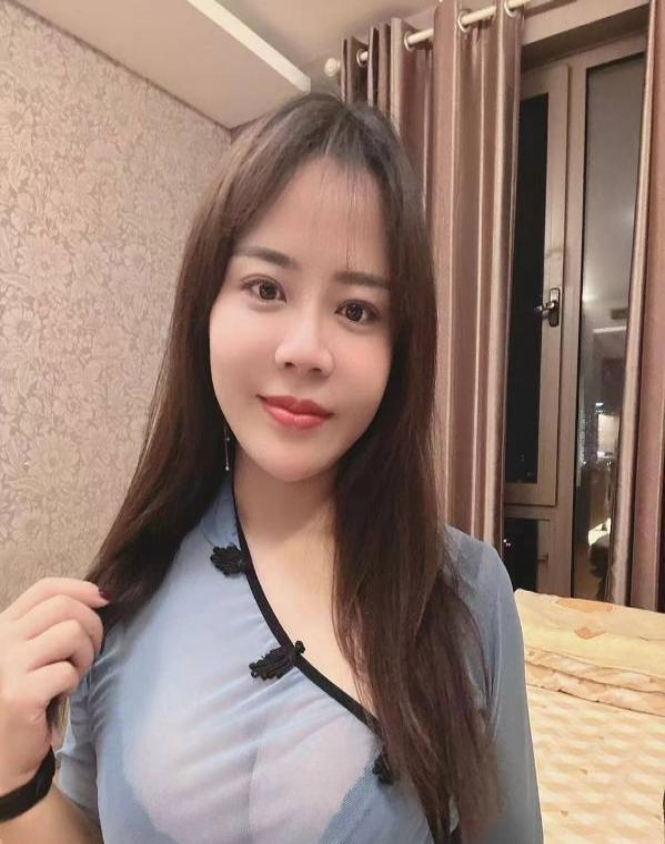 丰满性感大胸妹子 1