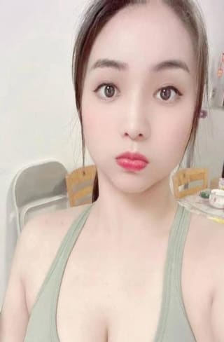 汉阳低胸爆乳