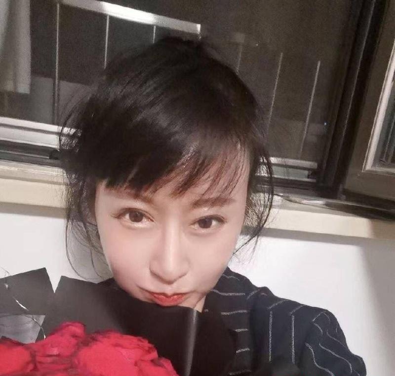 武汉少妇草莓可儿 2