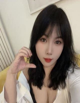  黑丝高跟服务好妹子