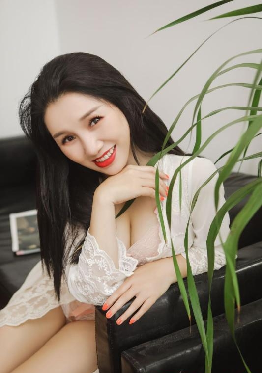 钟家村小嫂子 1