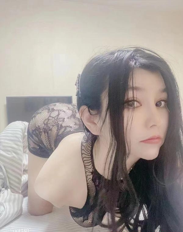 黑丝上位黑寡妇 1