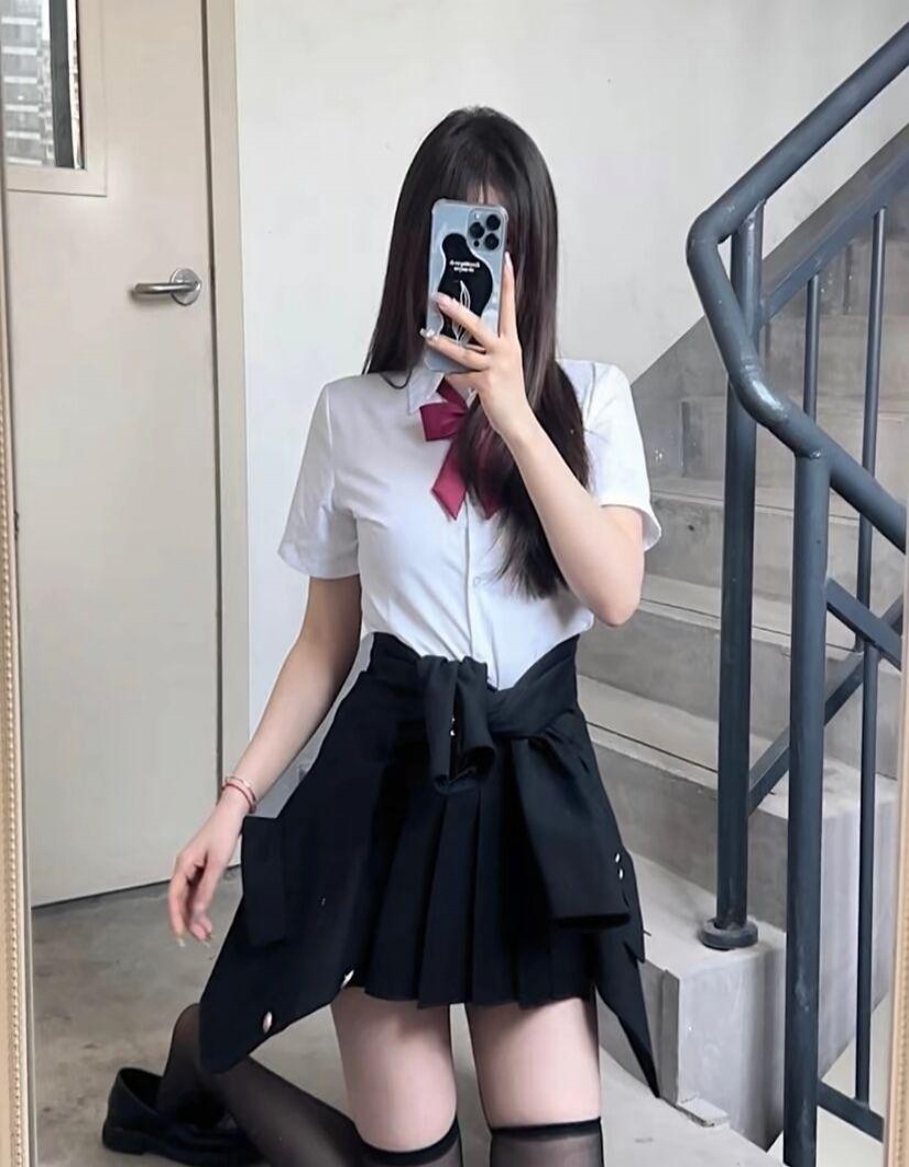 大胸妹的小穴粉嫩 69，水多多舒适体验 2