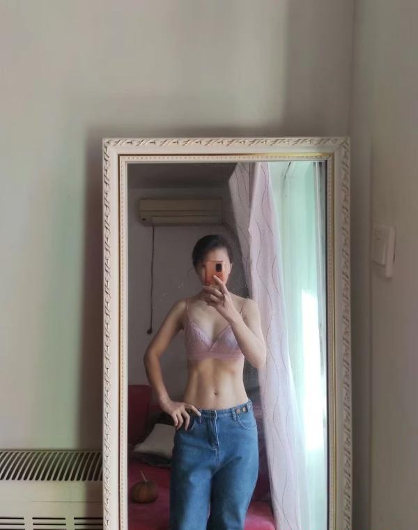 小红门马甲线小妞 2