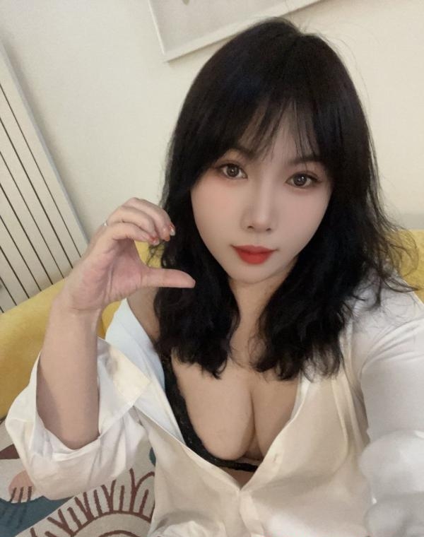 黑丝高跟服务好妹子 2