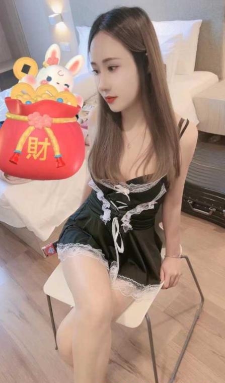 服务系小少妇灵灵 3