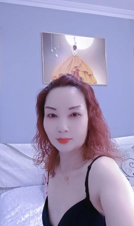 东三环性感肉臀嫂子 3
