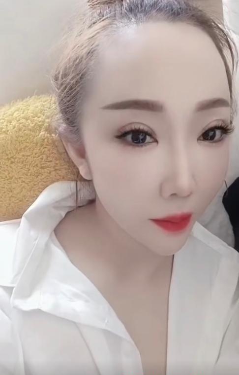 津南喷水骚妇 3