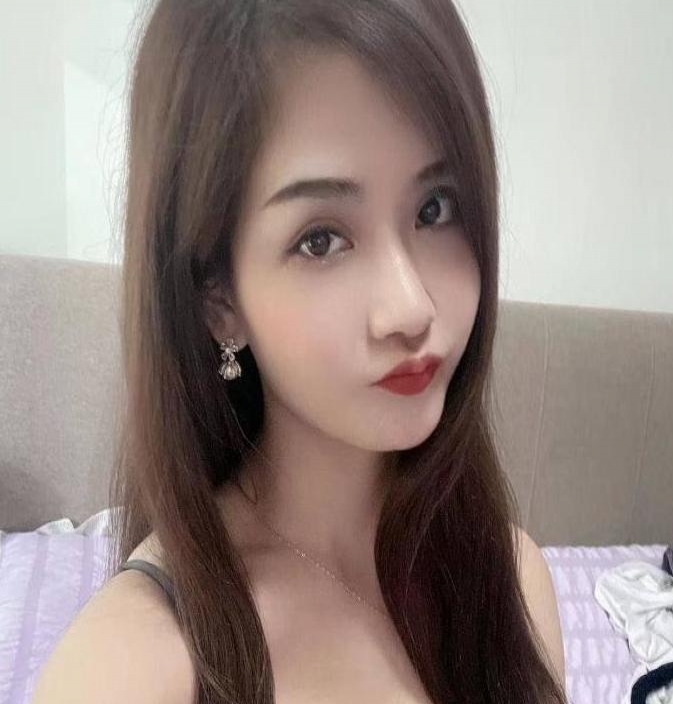  身材诱人后入菲菲 1
