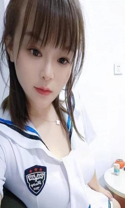 丰满大胸姐姐 1