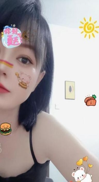  肉臀玉足三点粉妹妹 1