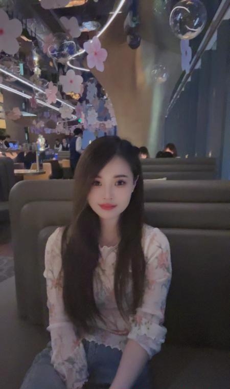 雄楚大道长腿妹妹 1