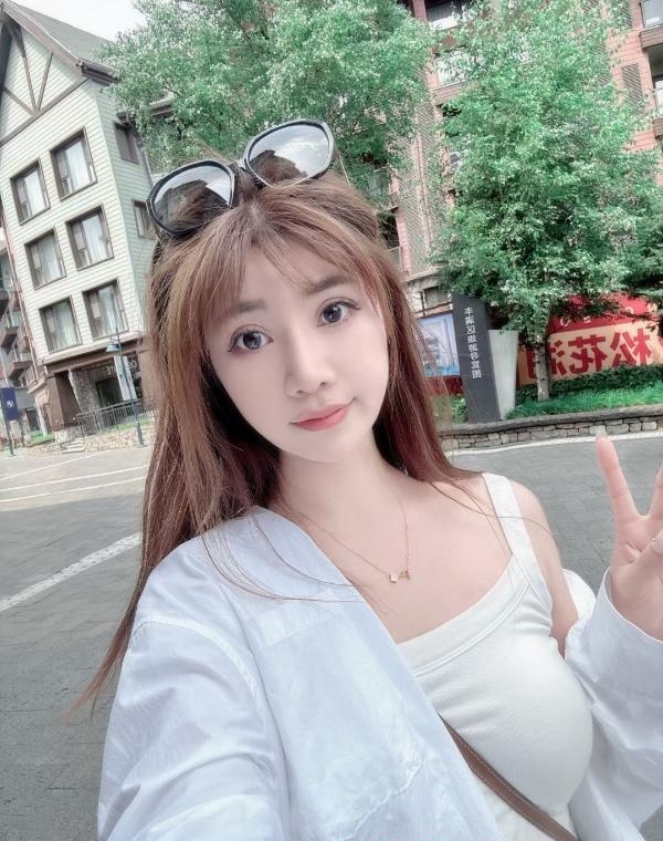 挺年轻的妹妹 1