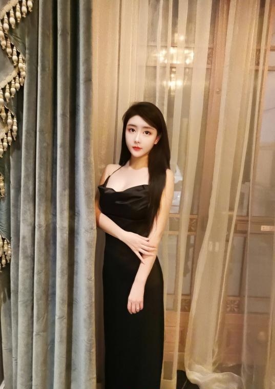 素颜女神 1