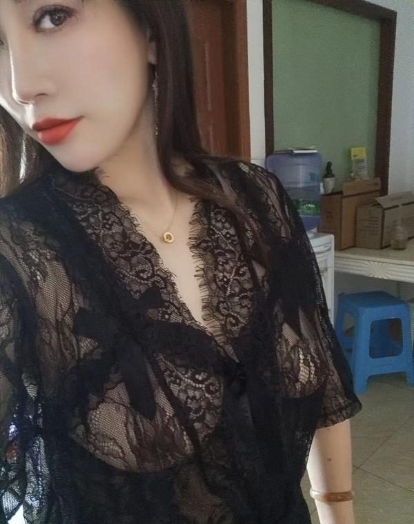 渝北美少妇 1