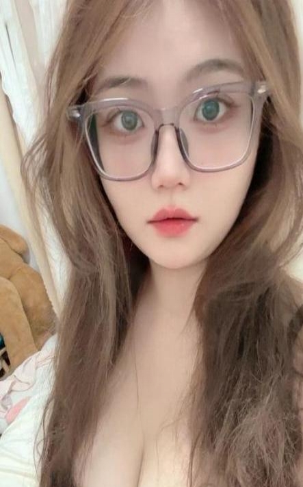  北京潘家园丰满小妹 2
