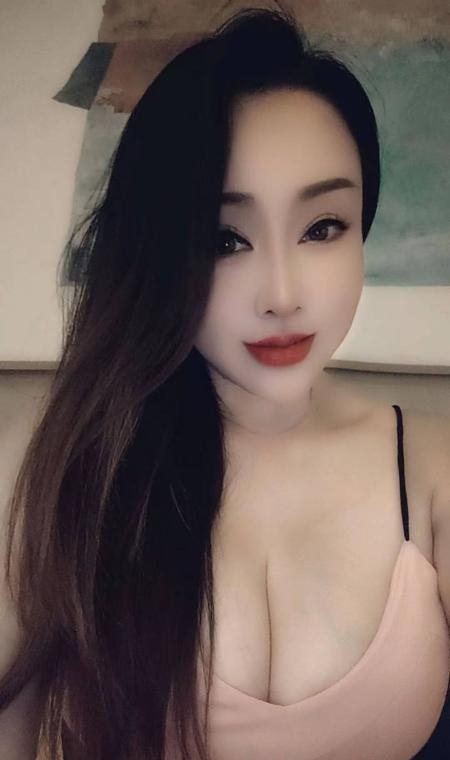 御姐范胸大妹子 2