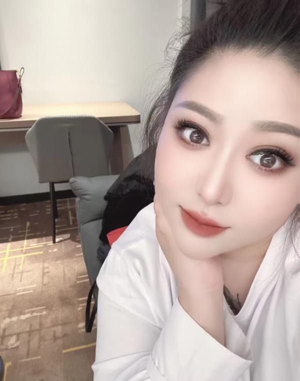 微胖纹身小少妇 2