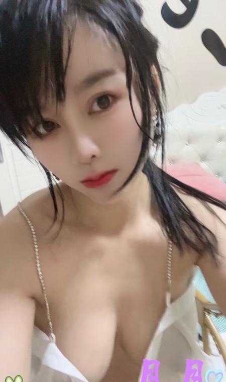 十里河D胸翘臀月月 2