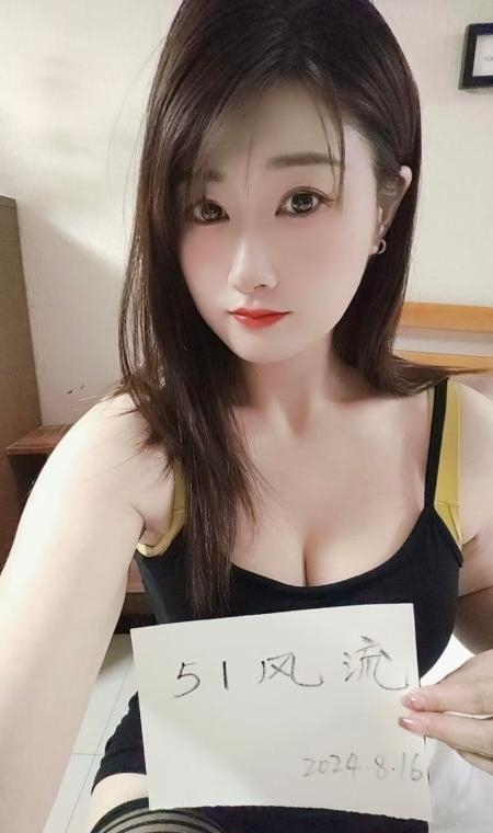沙坪坝丰满大胸雪儿 3