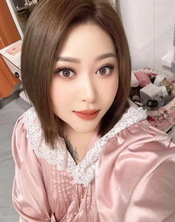 微胖纹身小少妇 4