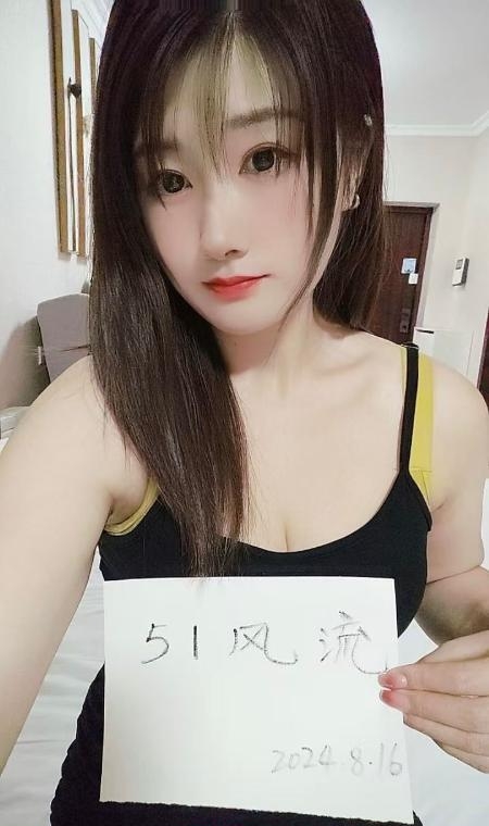 沙坪坝丰满大胸雪儿 4
