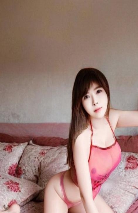  大奶翘臀美女 1