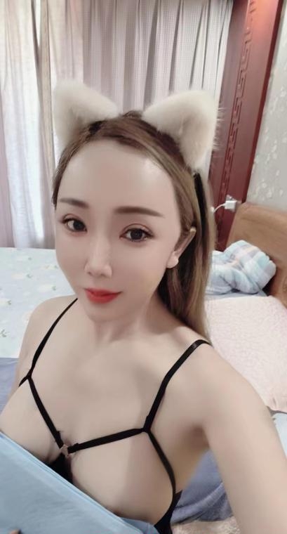 肤白美女敏感会喷水 1