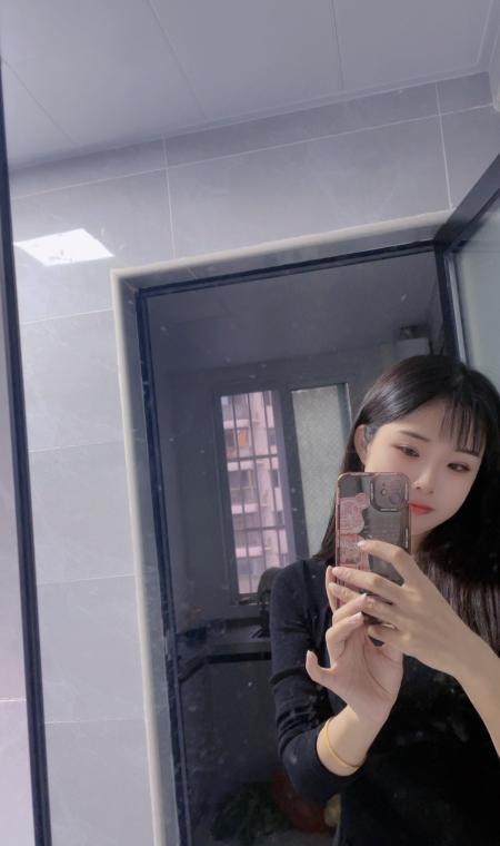 徐东蓉蓉 1