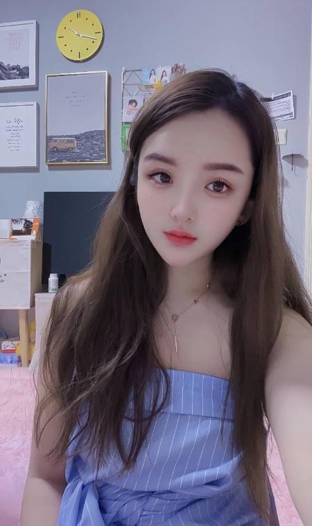 朝阳骚浪妹月亮 2