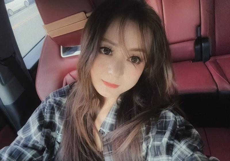 骚气大胸姐蜡笔 2