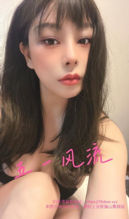 大奶骚女友感妹妹 2