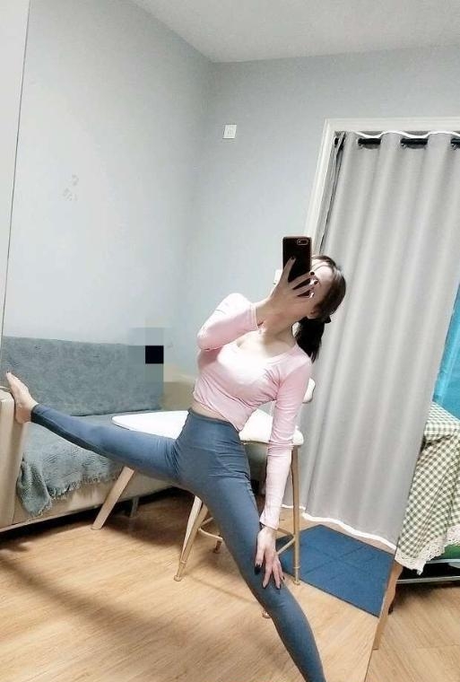 石牌岭一字马安素妹子 3