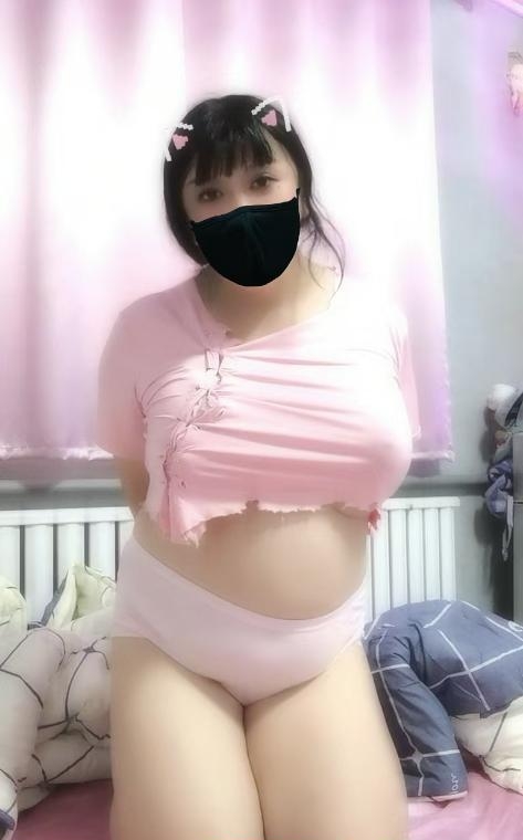 三通大奶巨乳胖美妞儿 3