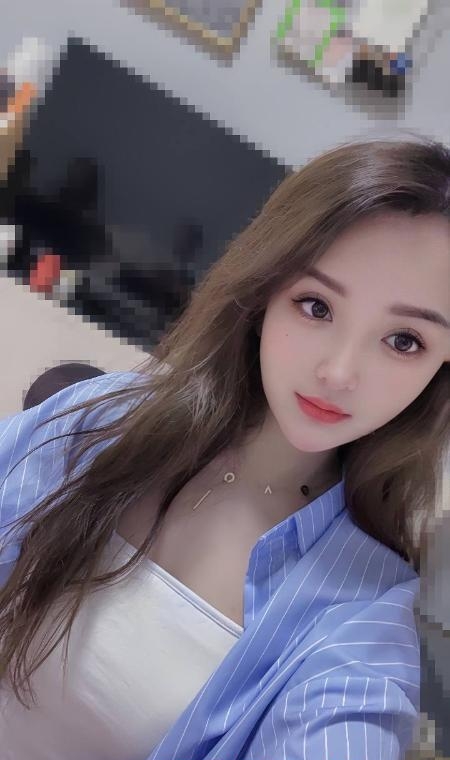 朝阳骚浪妹月亮 4