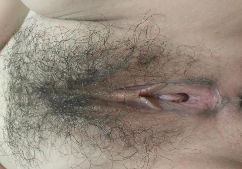 皮肤白大屁股少妇 4