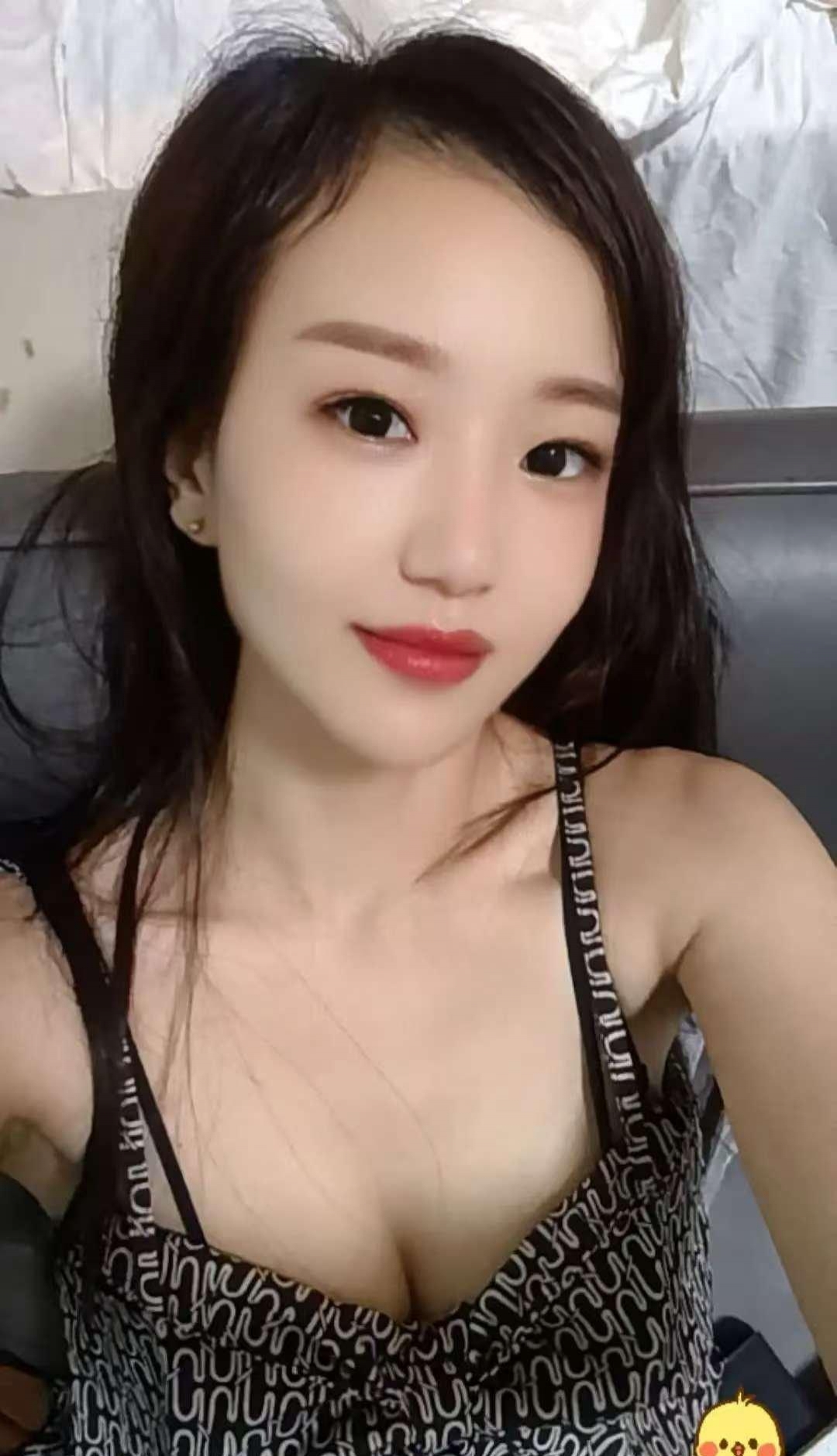 白云口鲍服务型甜甜 1