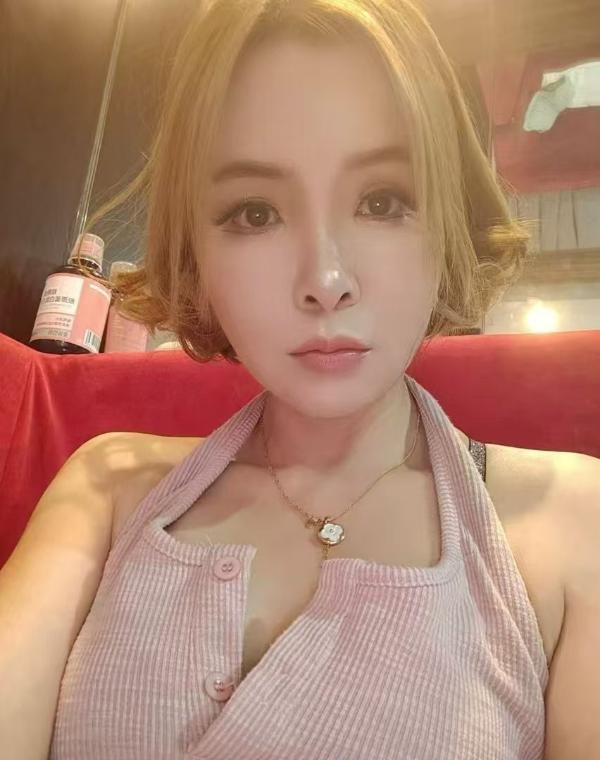 娇小型美逼爽记 1