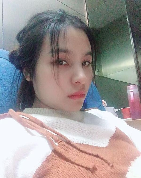 汉口火车站小女人 1
