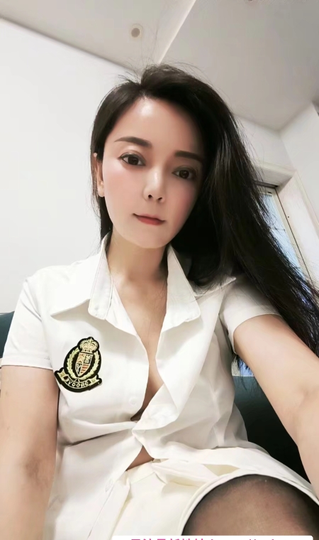 黄泥滂气质熟女 1