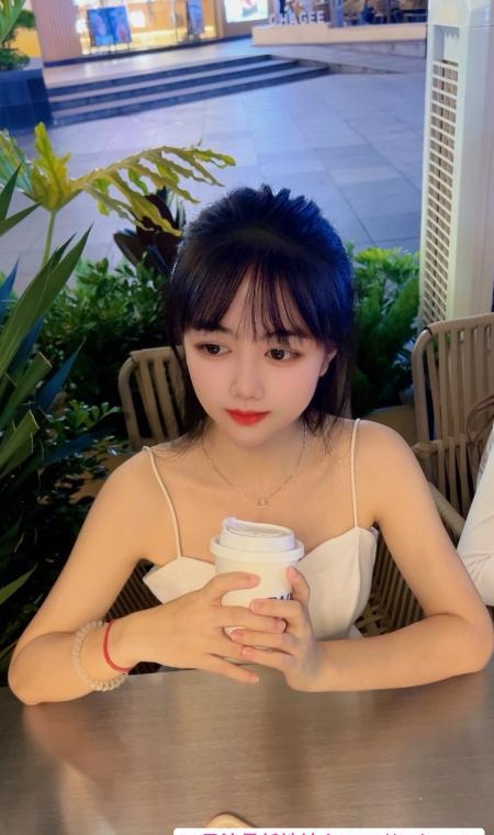 打卡清纯小小 1
