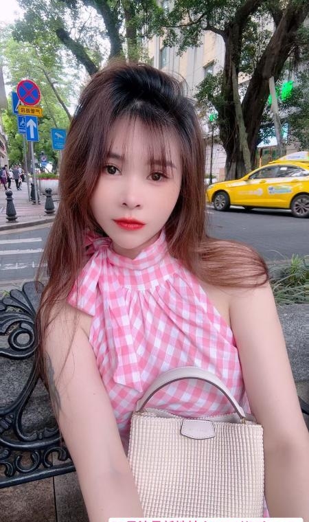 海珠区大胸人妻少妇 1