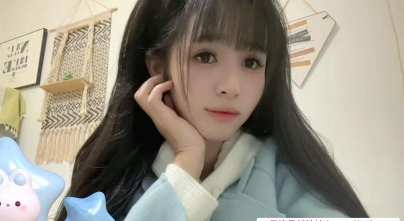 白云清纯妹子叮当 1