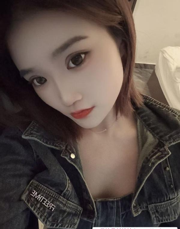 天河大胸妹子 1