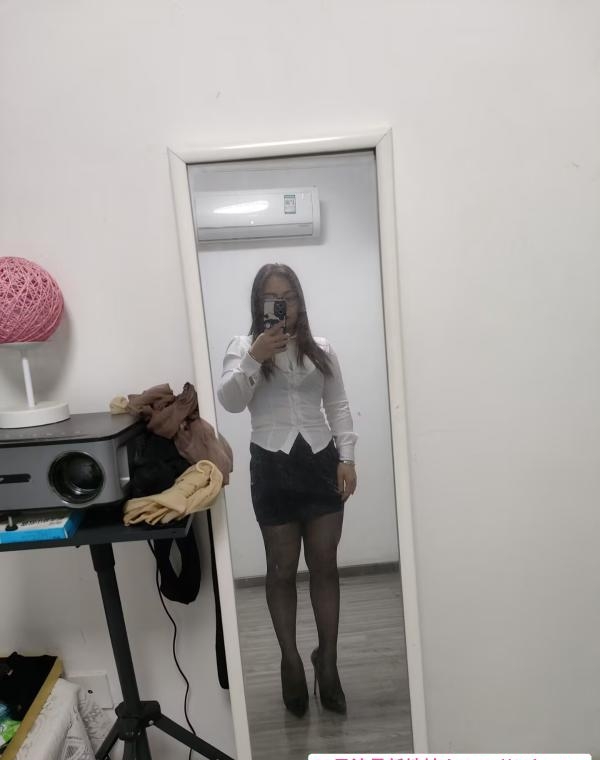 肥臀小姐姐 1