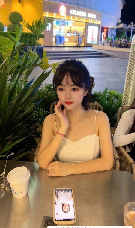 打卡清纯小小 2