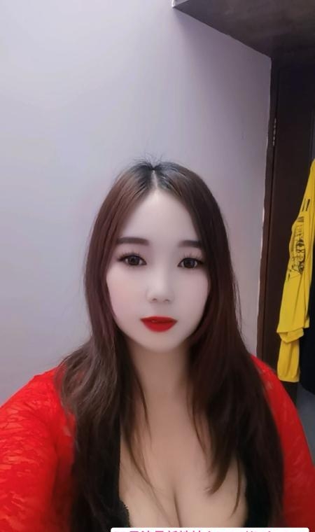 大胸少妇丝丝 2