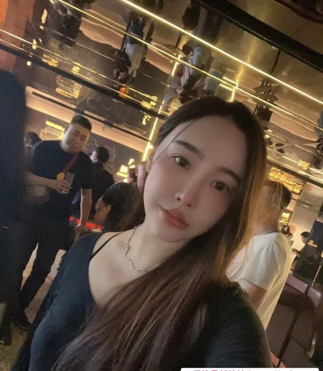 模特白雪 2